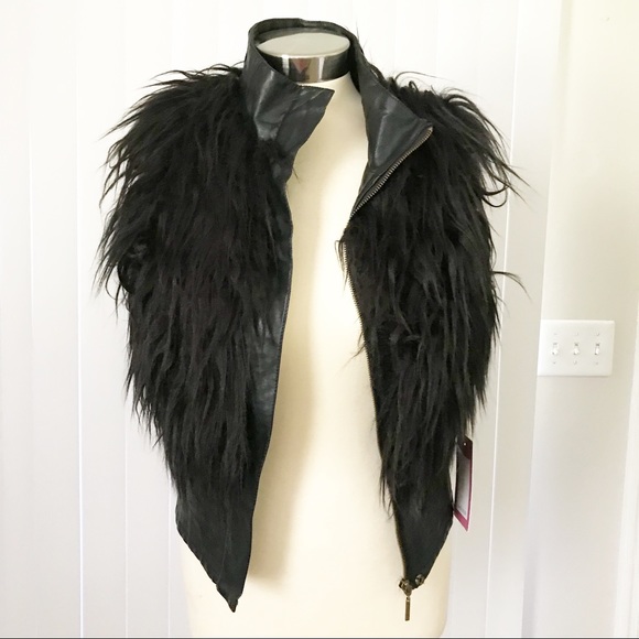 Chelsea & Violet Faux Fur Leather Women’s Vest - Picture 5 of 8